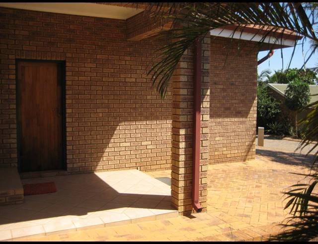 3 BEDROOM HOUSE SOLD IN MAGALIESKRUIN